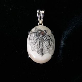 spiderpodveska